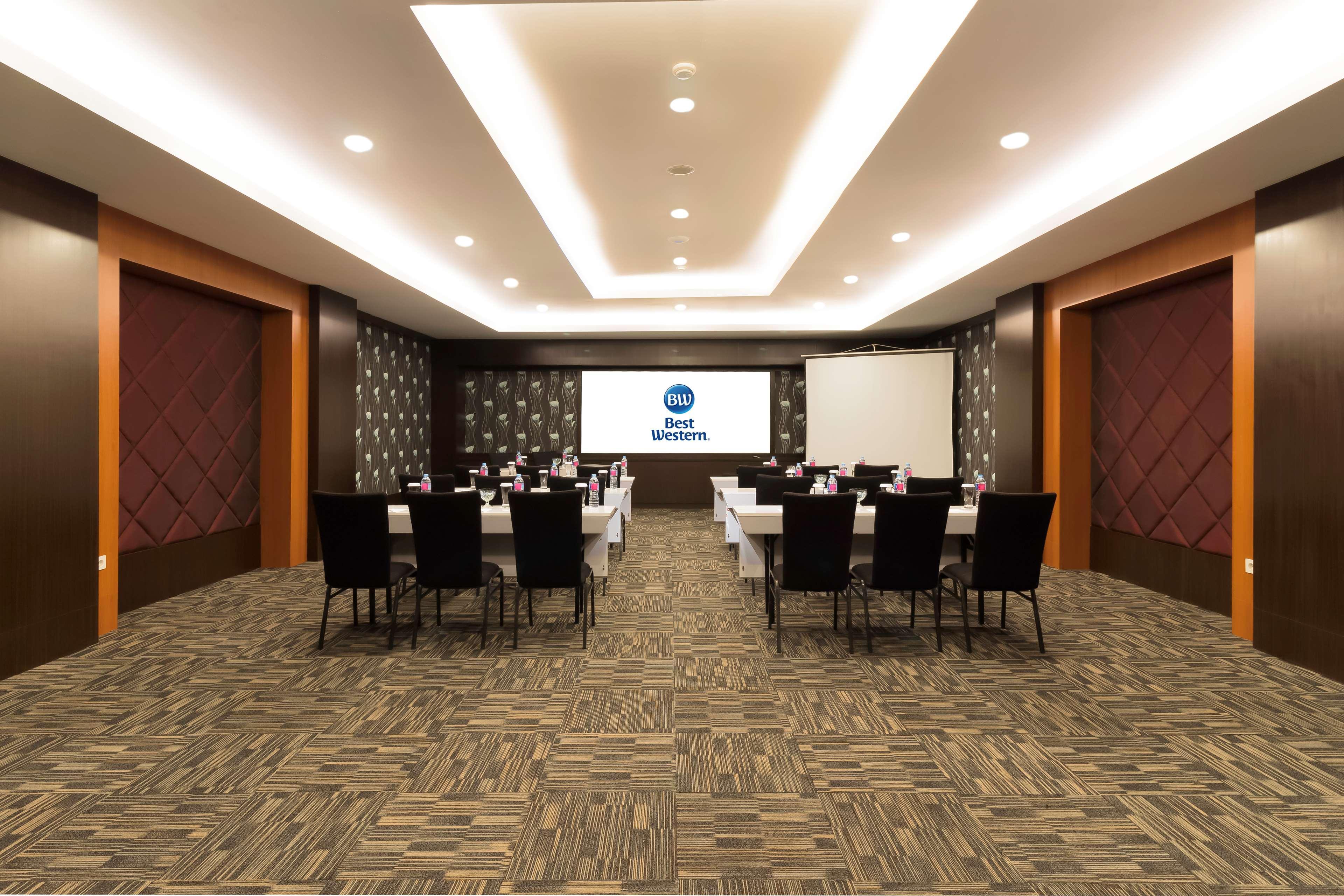 Best Western Plus Taft Inn מראה חיצוני תמונה