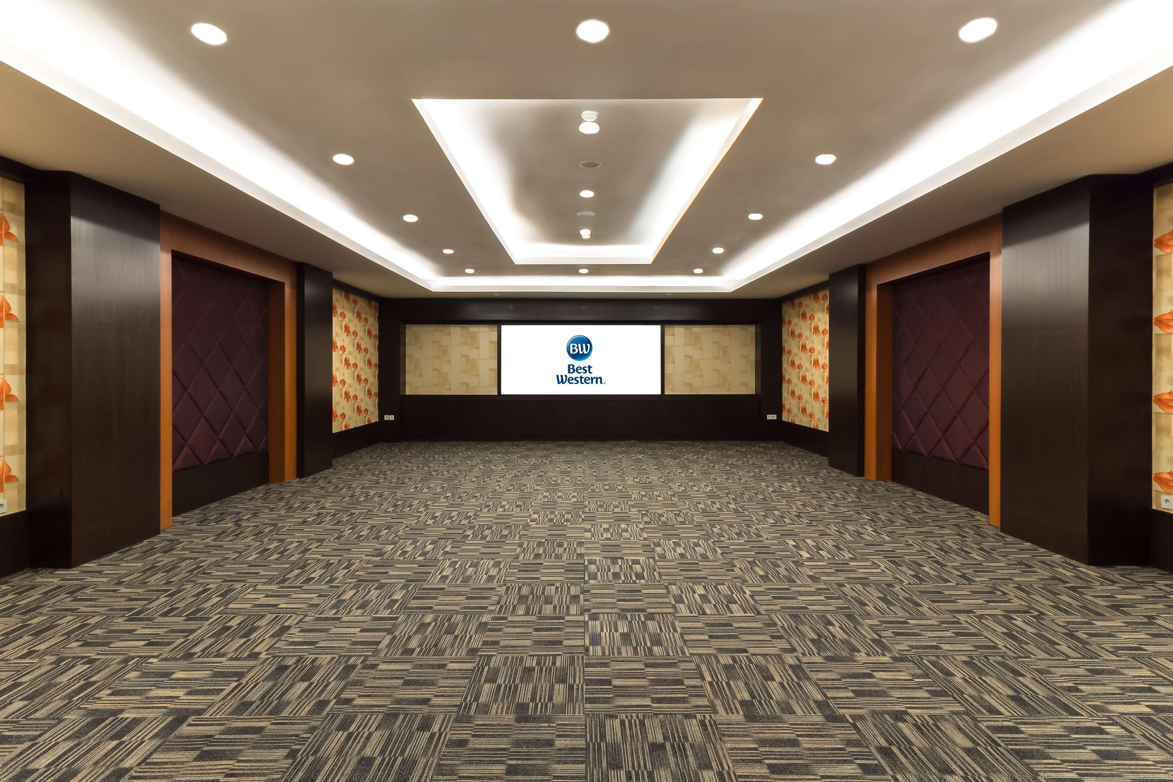 Best Western Plus Taft Inn מראה חיצוני תמונה